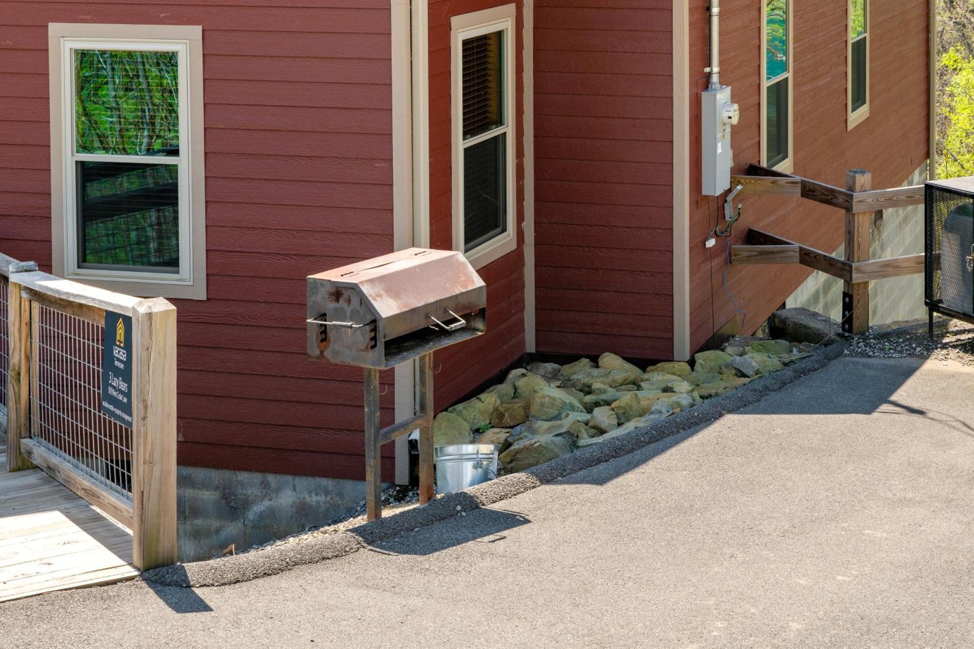 3 Lazy Bears Chalet ガトリンバーグ エクステリア 写真