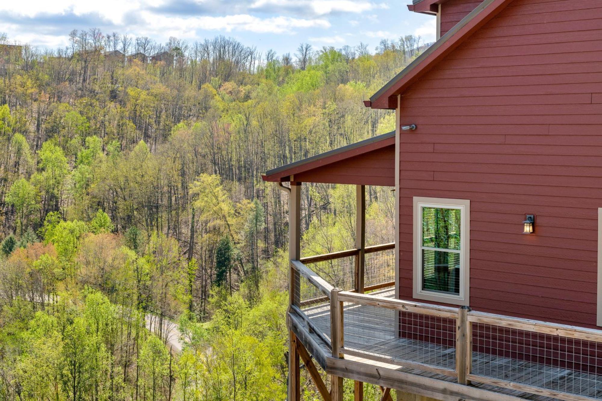 3 Lazy Bears Chalet ガトリンバーグ エクステリア 写真