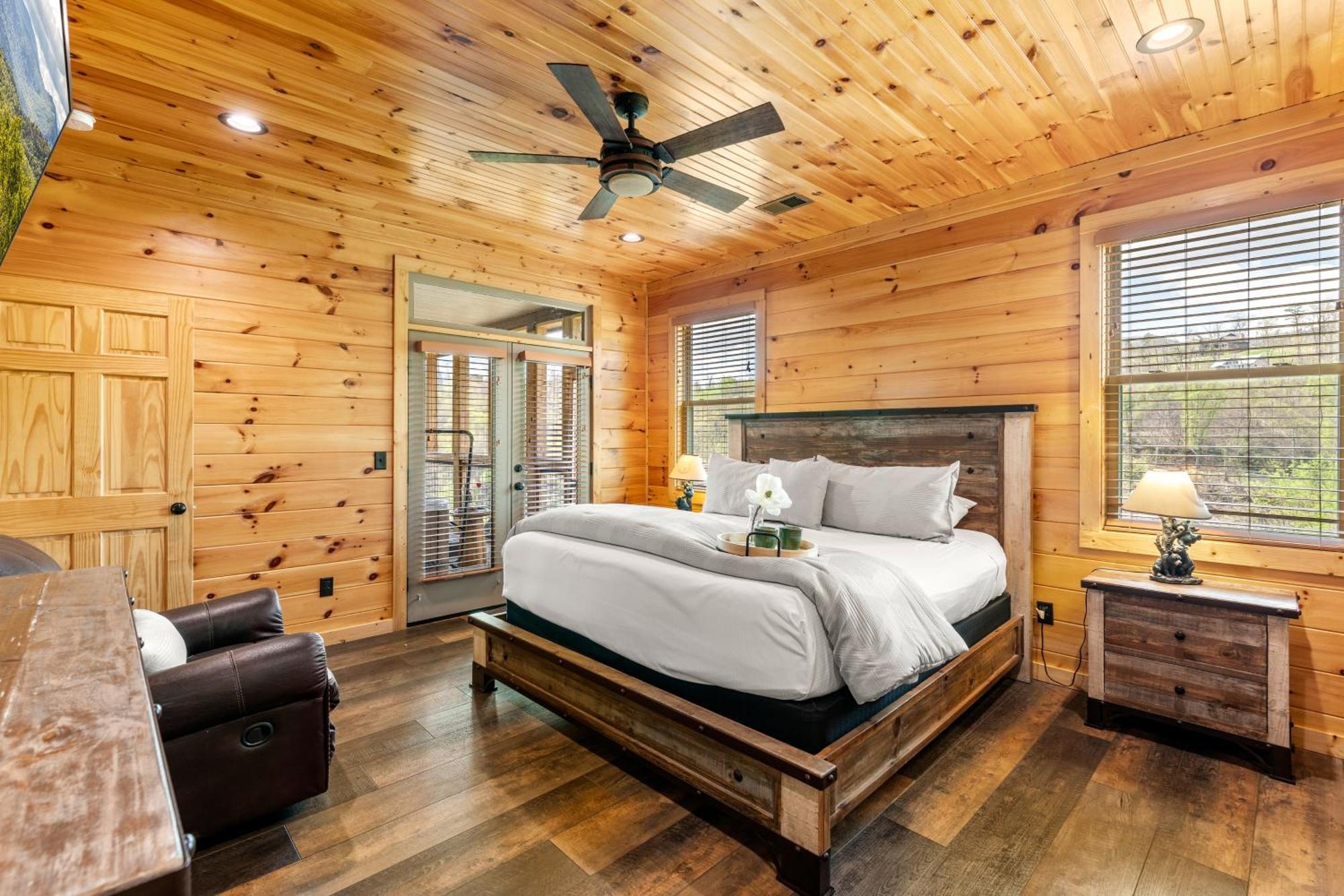 3 Lazy Bears Chalet ガトリンバーグ エクステリア 写真