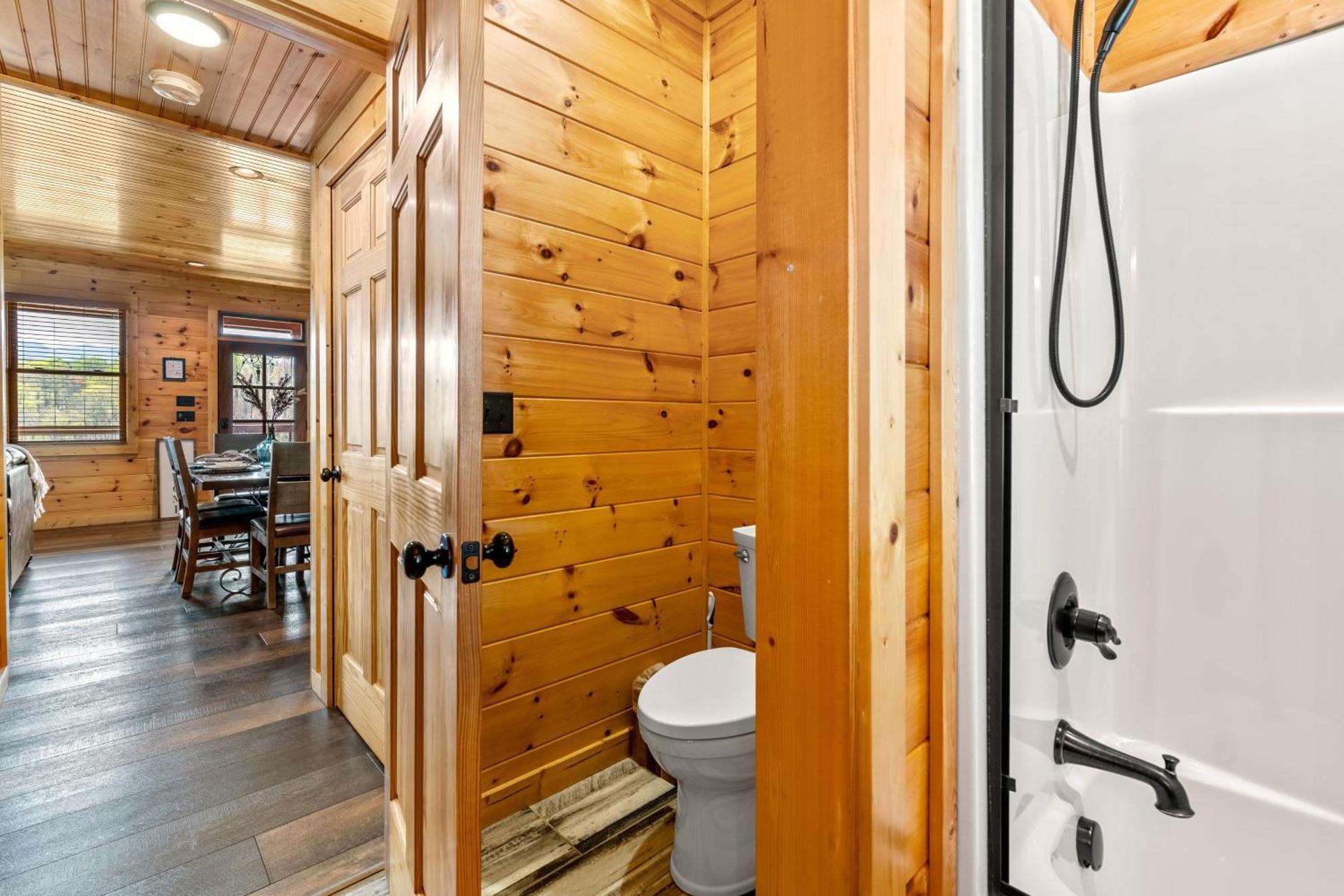 3 Lazy Bears Chalet ガトリンバーグ エクステリア 写真